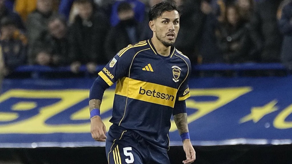 Paredes reafirma su compromiso con Boca tras las palabras de&nbsp;Riquelme