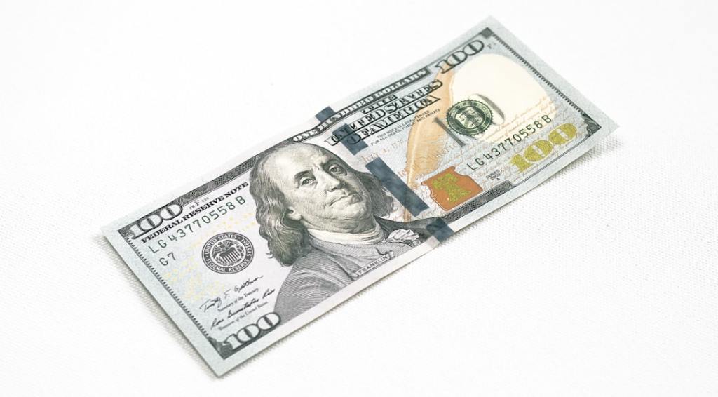 Caída severa de reservas y compras moderadas en el BCRA