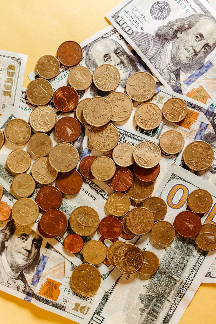 Primer lunes de la semana: euro y blue avanzan sin&nbsp;sobresaltos