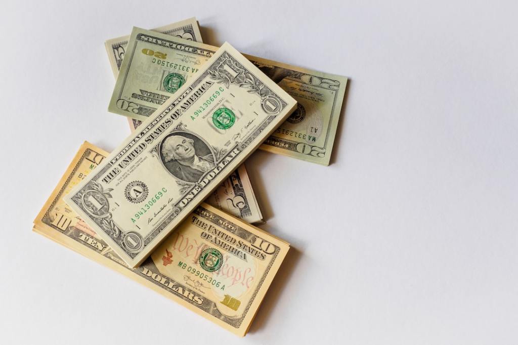 Riesgo país en 410 puntos mientras ADRs suben y Merval se&nbsp;desploma